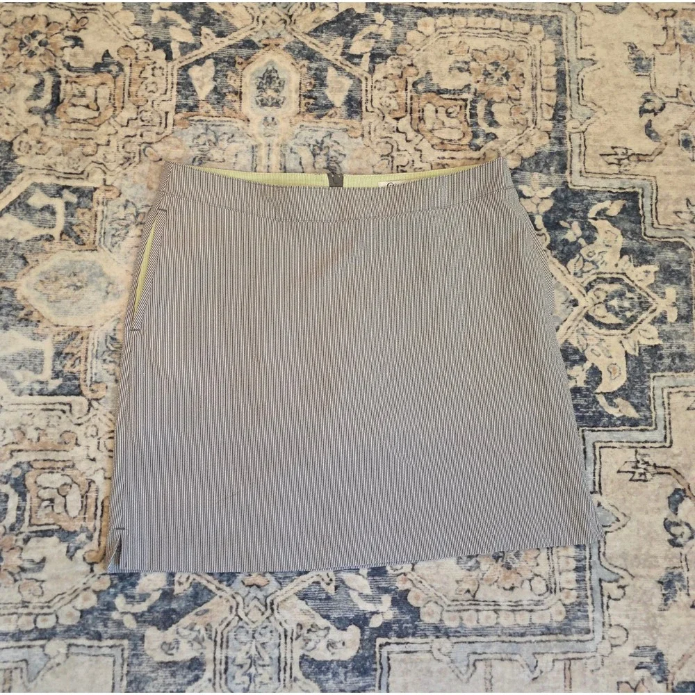 Greg Norman Women's Size 8 Blue White Seersucker Lined Preppy Golf Skort‎
